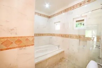 Pousada Casa Sarita *